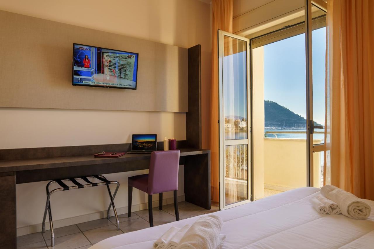 Hotel Tirreno Sapri Buitenkant foto