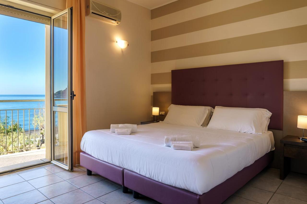 Hotel Tirreno Sapri Buitenkant foto