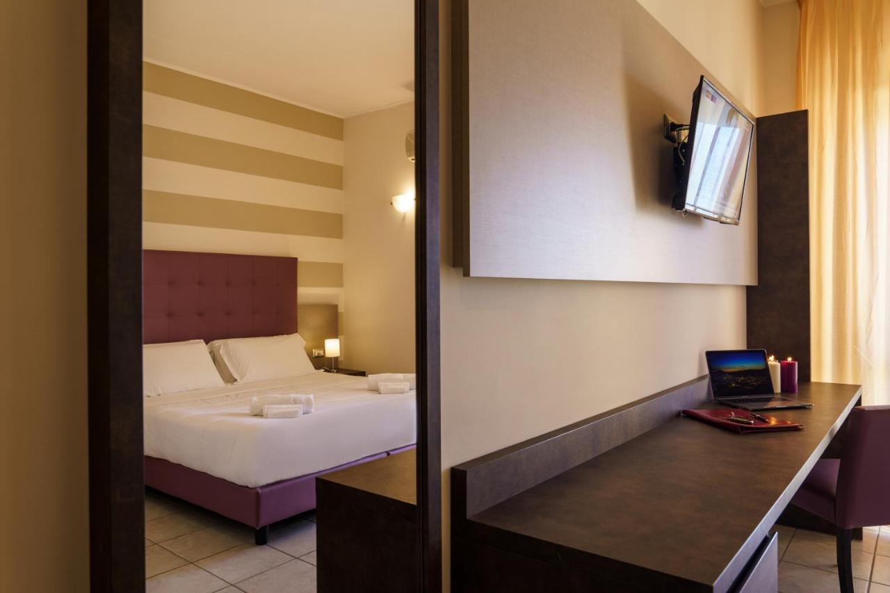 Hotel Tirreno Sapri Buitenkant foto