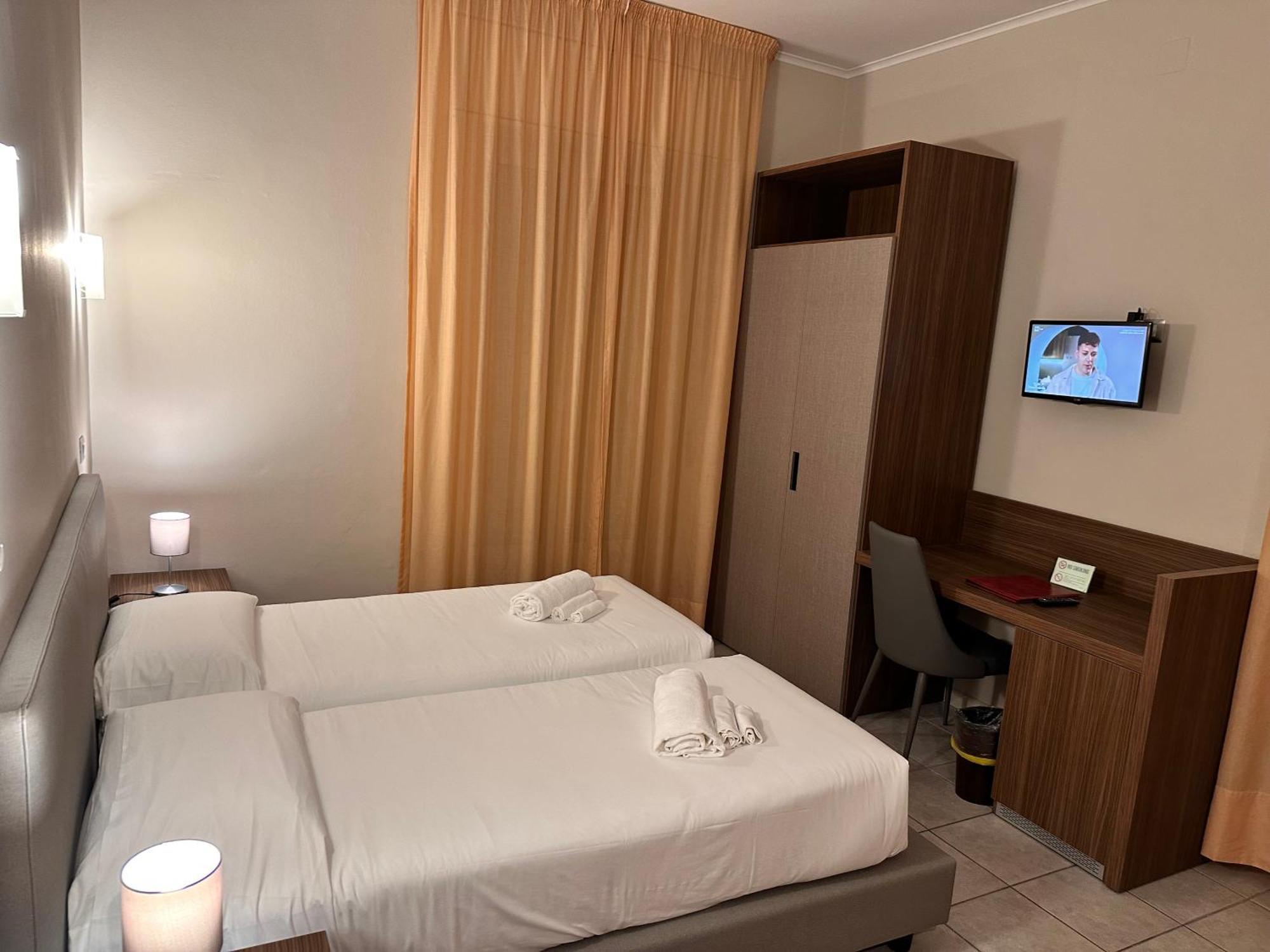 Hotel Tirreno Sapri Buitenkant foto