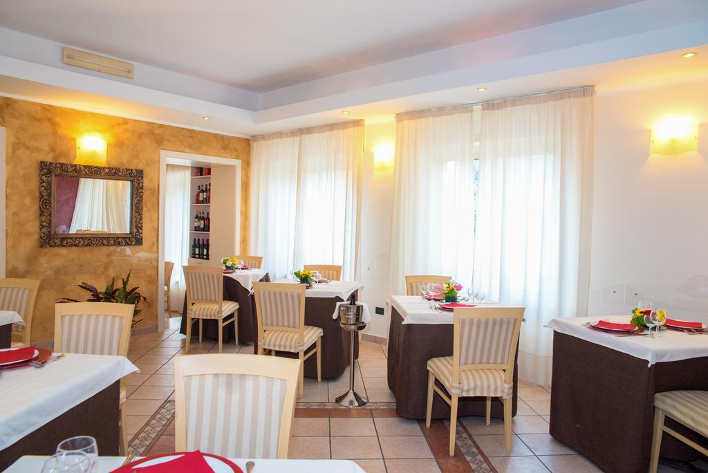 Hotel Tirreno Sapri Buitenkant foto