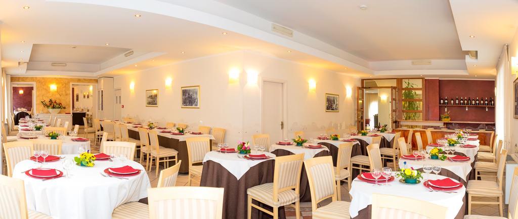 Hotel Tirreno Sapri Buitenkant foto