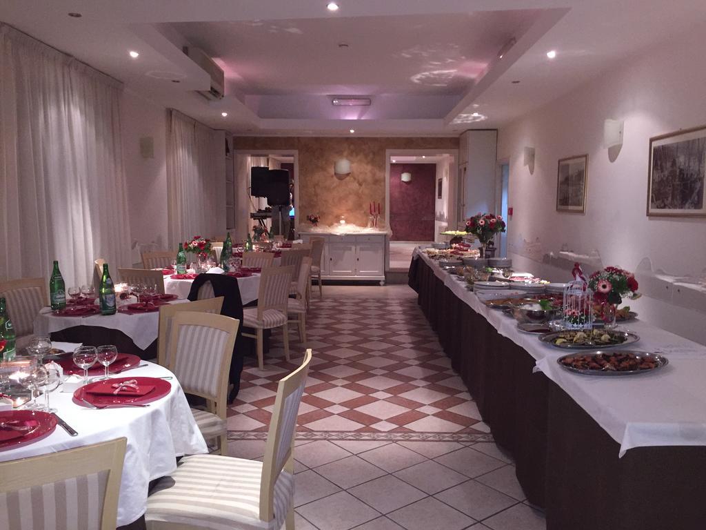 Hotel Tirreno Sapri Buitenkant foto