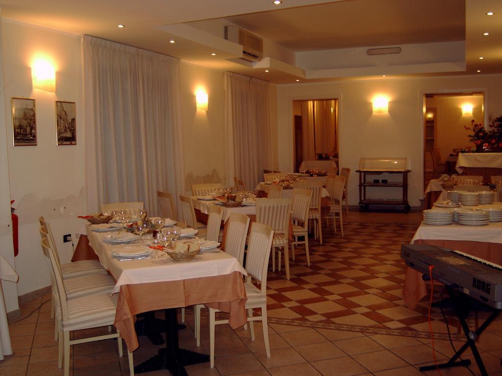 Hotel Tirreno Sapri Buitenkant foto