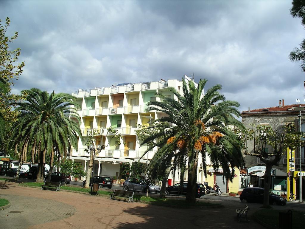 Hotel Tirreno Sapri Buitenkant foto
